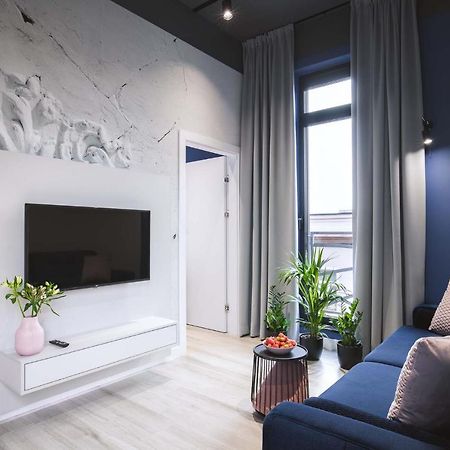 Luxo Apartments 14 耶莱尼亚古拉 外观 照片